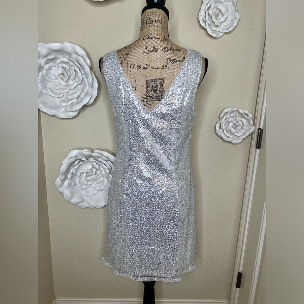 Kate Kasin Silver Sequined Sleeveless V Neck Cocktail Dress Size Large - Picture 10 of 16